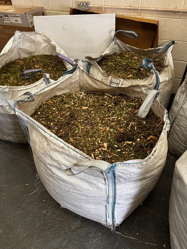 Bark mulch play - bark,